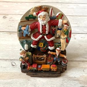 A Christmas Remembered Collectible Plate 1997 Hand Painted 4.75in With Stand